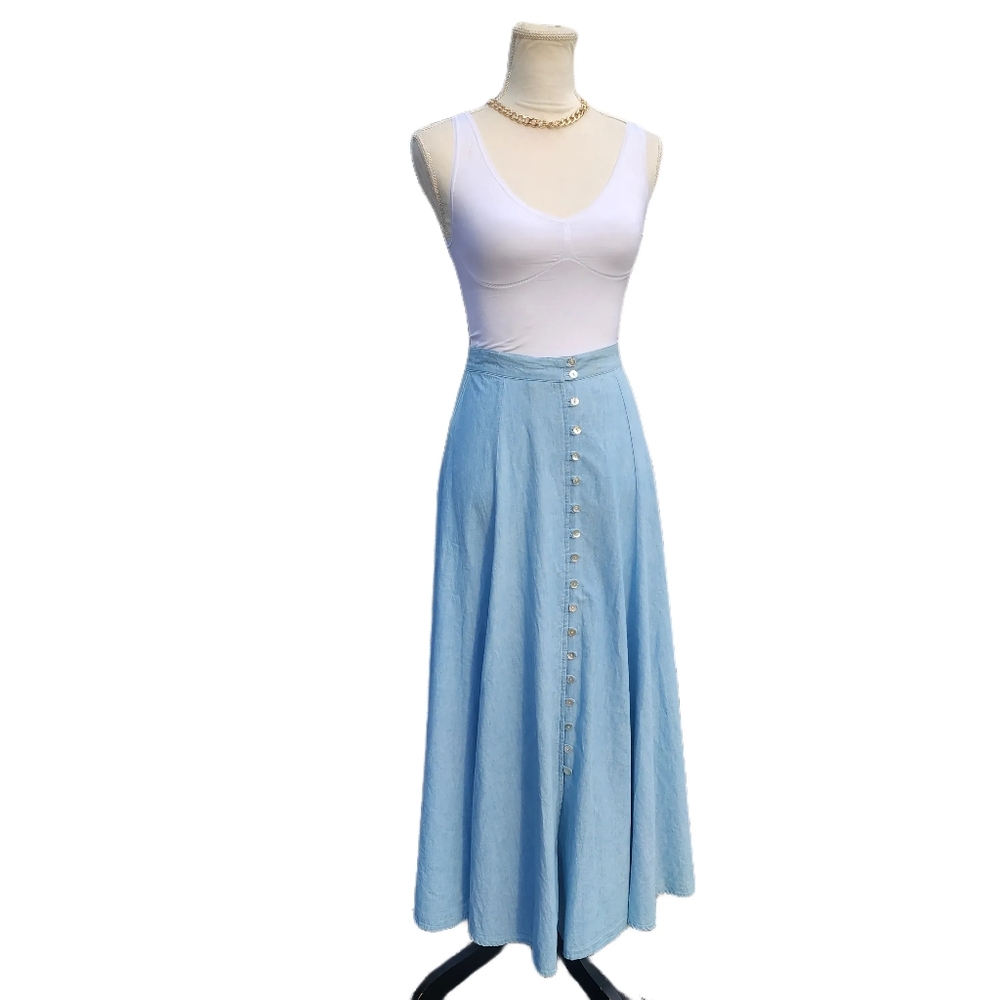 Cambridge Dry Goods. Denim A-Line Skirt w/ buttons down the front & pockets. 4